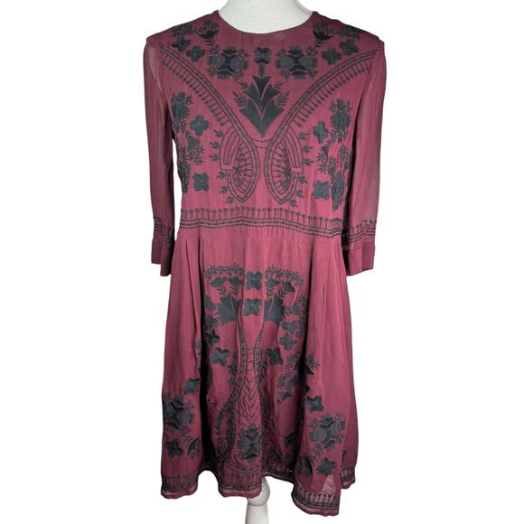 French Connection Vintage Embroidered Dress Burgundy Black Fit and Flare 6 - Picture 1 of 8